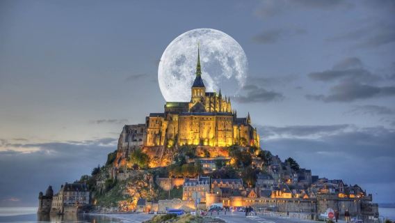 Mont-Saint-Michel Abbey 1-day tour from Paris, France