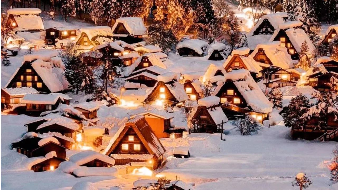 2026 Shirakawa-go Romantic Illumination + Hida Takayama 1-day Tour [Small Group of 9]