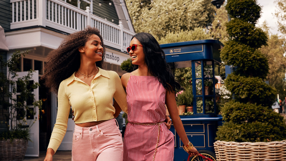 London Bicester Village 1-day tour [train ticket/10% off shopping card included/flexible return]
