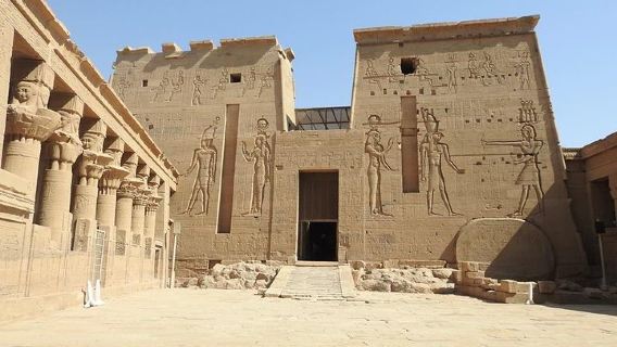 フィラエ神殿とアスワン・ハイ・ダム日帰りツアー 
