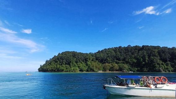 Sabah Kota Kinabalu Sapi & Mamutik Island Snorkeling Shared Day Tour Includes Lunch & Optional Water Activities