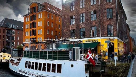 美人魚-阿馬林堡宮-新港-羅森堡-安徒生雕像-圓塔包車遊