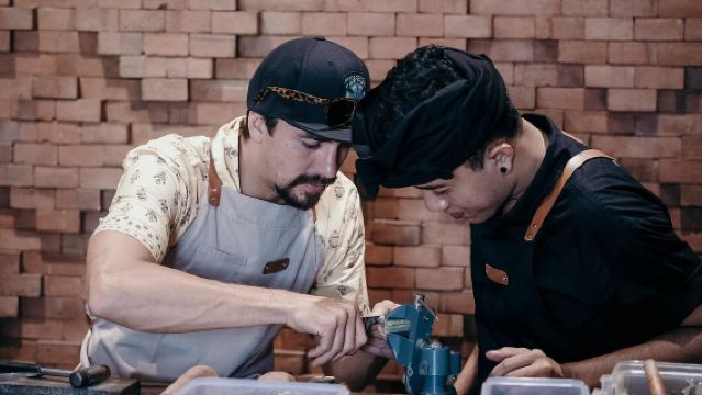 Silver sieraden maken klas in Bali (Maak je eigen ring of hanger)