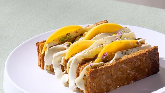 [15% Off] Hopewell Hotel | Lobby Café | Patisserie | Signature Cake | Complimentary Chocolate Plaque | Self Pick-up