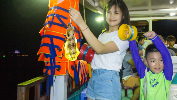 Phu Quoc'ta Gün Batımı ve Gece Kalamar Avı