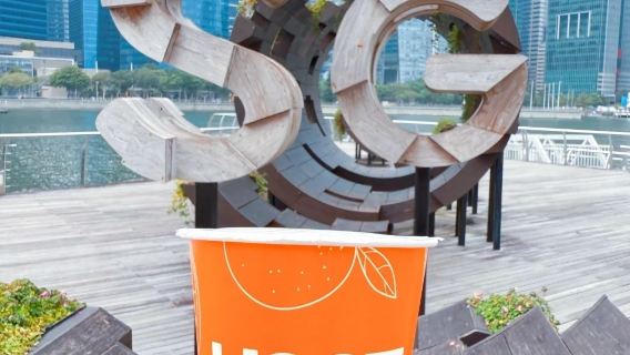 Vale de canje de zumo de naranja recién exprimido Ijooz Singapur