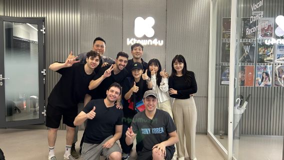 Esperienza di un giorno di canto e danza K-pop a Ktown4u a Seul (solo per non coreani)