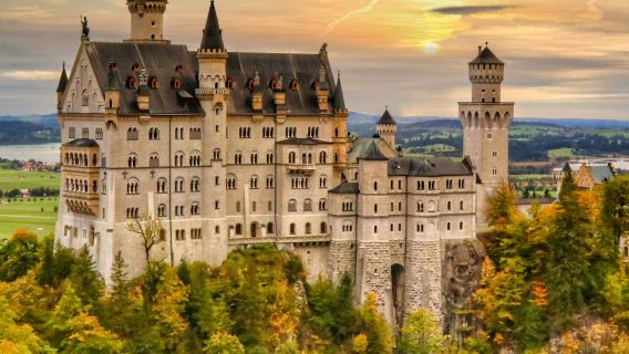 Neuschwanstein Castle: Skip The Line Ticket + Guided Tour + Horse Carriage Ride