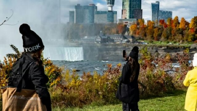 Niagara Falls: Day Trip from New York City
