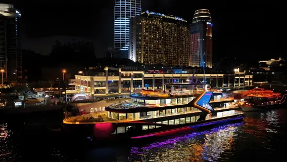 Xiamen Night Tour, Sea Tour Luxury Ship, Yujian. Sea Living Room (Lujiang Night Tour Luxury Ship)
