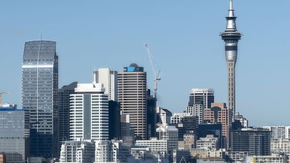 紐西蘭機場接送奧克蘭基督城皇后鎮威靈頓漢密爾頓接機送機服務華人專車