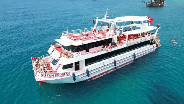 Прогулочная катер «Аланья Нептун» с безалкогольными напитками, обедом и трансфером