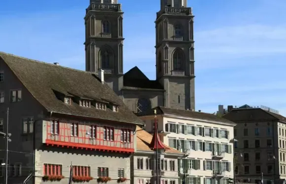 蘇黎世教堂啟程：瑞吉山與阿爾卑斯山的1日天際之旅