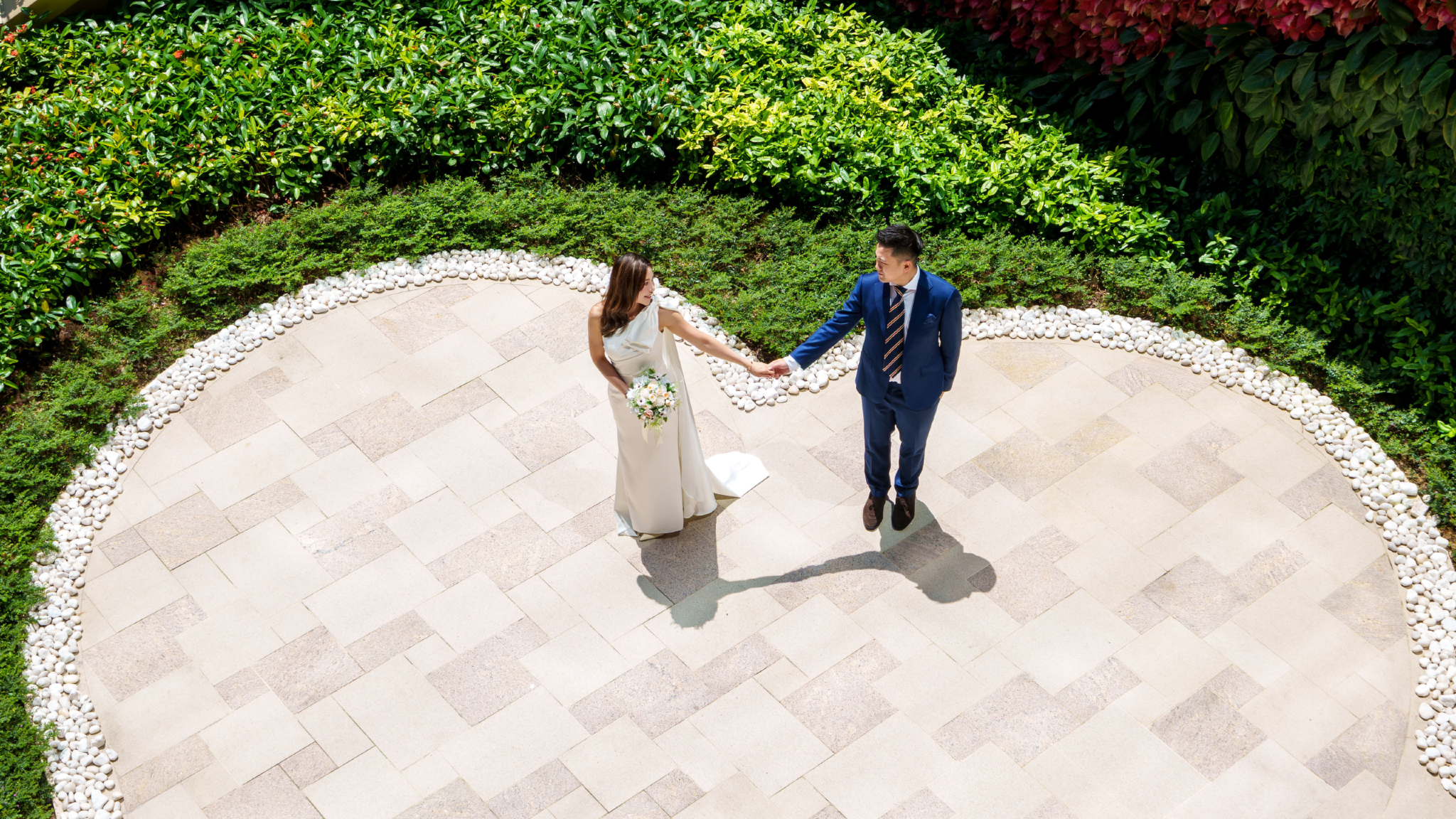 Hong Kong Trip Moments[Marriage Certificate/Registration Photography + Chinese Communication + All Raw Photos Included + Full Color Grading + 2-Day Photo Delivery | Snapro]