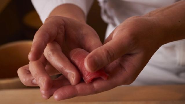 Sushi Omakase a Tokyo|Sushi Kimura Nihonbashi|Frutti di mare di Aomori