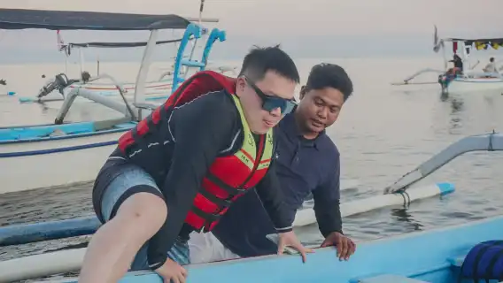 峇里島－羅威納海灘與海豚共度的魔幻早晨