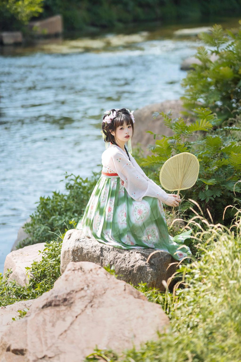 Travel photo shoot in Dali[Yellow River Fuyou Ancient Village Fengtu Granary photography and videography + multilingual translation with local photographer guide]