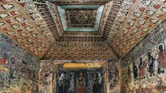 panduan wisata grup Bahasa Inggris Pameran Seni Budaya Dunhuang "Why Dunhuang: Echoes of Thoughts" (Termasuk tiket masuk)