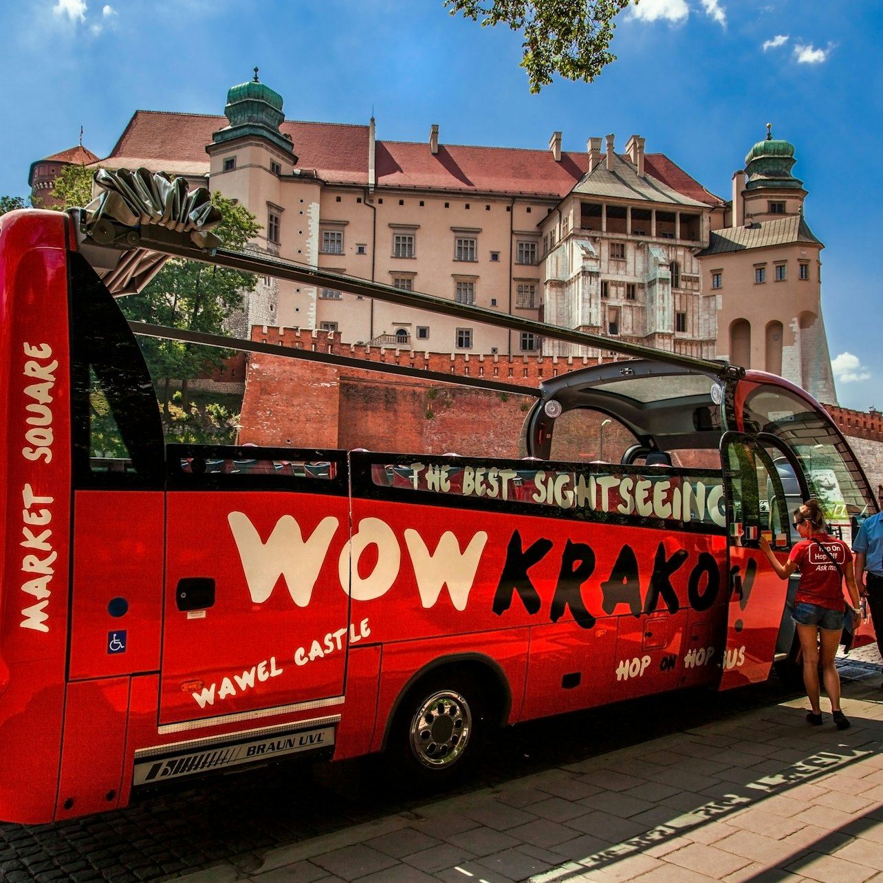 City Sightseeing Cracovia: tour in autobus sali e scendi + audioguida