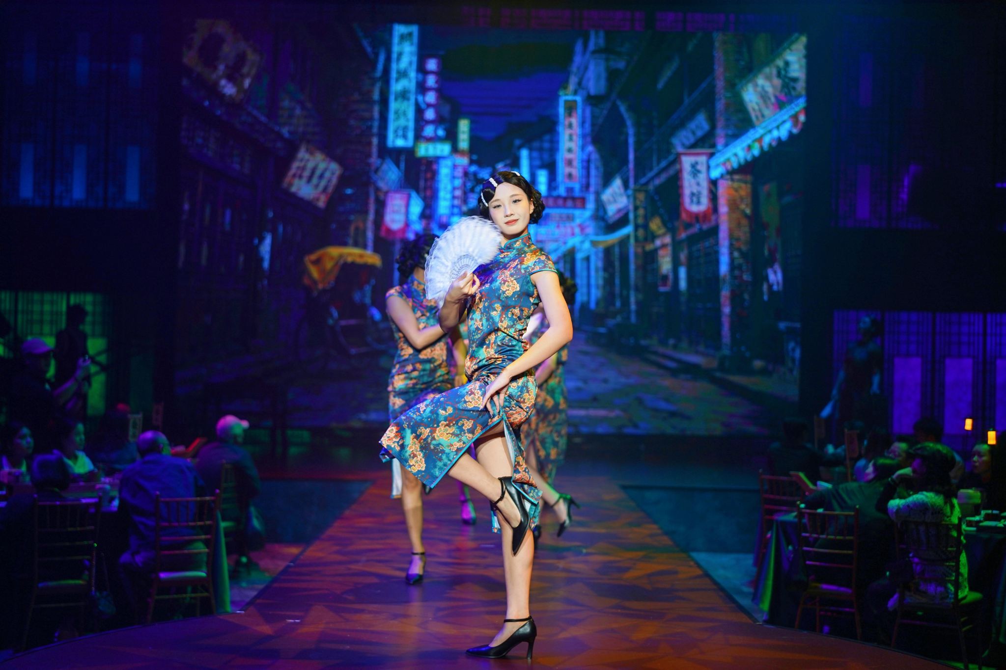 Chongqing Huali Banquet · Shan Cheng Fu (immersive Tanz- und Gesangsvorstellung + doppeltes Festmahl für Geschmack und Sehkraft + historisch-kulturelles Eintauchen + tausendjährige chinesische Ästhetik)