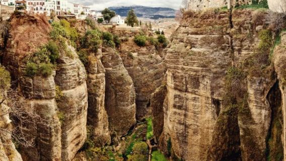 Seville round-trip to White Villages + Ronda - Private charter available - Top pick