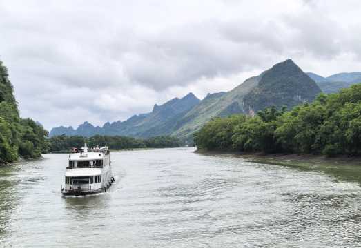 Guilin One-Day Tour: Li River Star Cruise & Flexible Yangshuo Adventures by CITS × ZANBUS