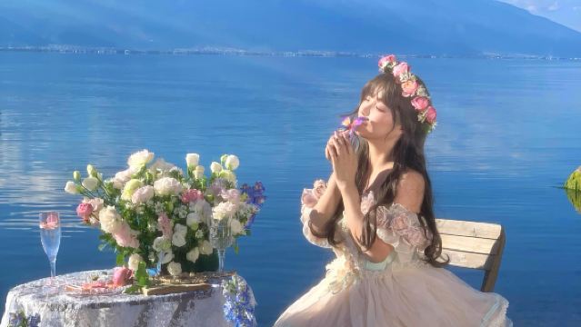 Fuxian Lake Luchong Scenic Area + Mingxing Fish Hole + Pink Sand Beach + Wanzi Valley Day Tour [Premium Small Group]