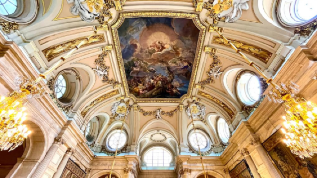 馬德里王宮小團中文官方導覽（檔期詢問客服）