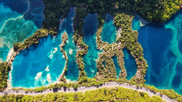 九寨黃龍接駁車【接高鐵站-黃龍-九寨溝 或 九寨溝-黃龍-送高鐵站】
