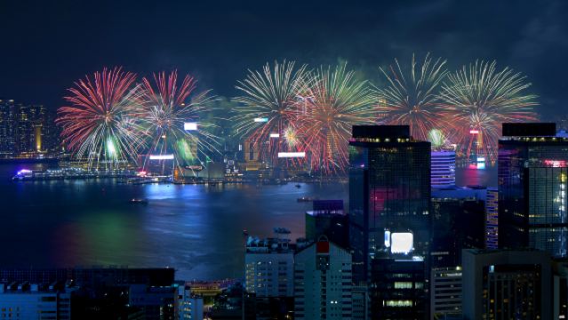 Hotel Hopewell | Pinnacle 58 | Cena de Año Nuevo con Fuegos Artificiales en el Cielo | Menú de cuatro platos | Postres ilimitados | Bebida de bienvenida incluida