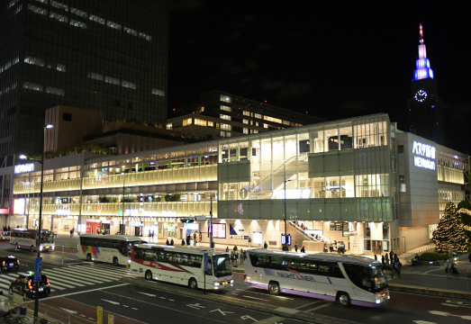 Quick-Issue Japan Bus Round-Trip Ticket from Tokyo Shinjuku to Fuji's Lake Kawaguchi, Lake Yamanaka, and Fuji-Q Highland E-Ticket (No Need to Redeem)