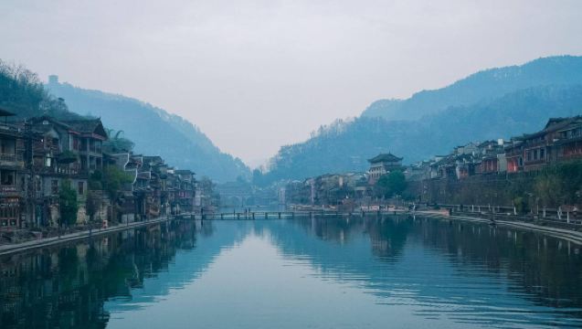 [Abfahrt von Zhangjiajie] Tagesausflug nach Fenghuangxian + Morong Miao Dorf: Privater Transfer-Service