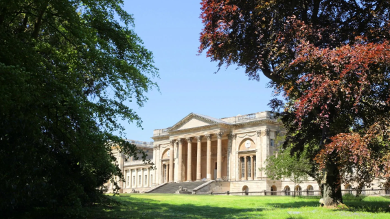 Tur-retur fra Oxford + Waddesdon Manor + Stowe House [eksklusiv billet] [Kinesisk/engelsk privatbil]