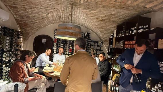 Wine Tasting with Local Food Board Pairing in Venice