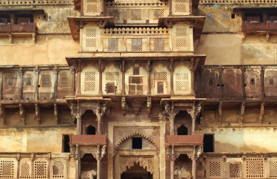 從克久拉霍出發的奧爾恰一日遊