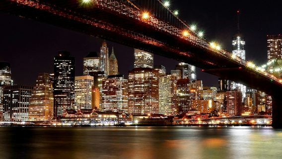 New York: Abendliche Sightseeing-Kreuzfahrt