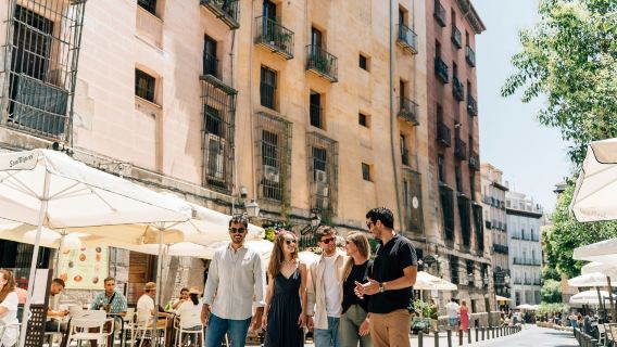 Madrid: Small Group Gastronomic Tour with Tapas, Wine & Rooftops