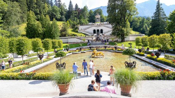 Neuschwanstein & Linderhof Castles: Guided Tour from Munich