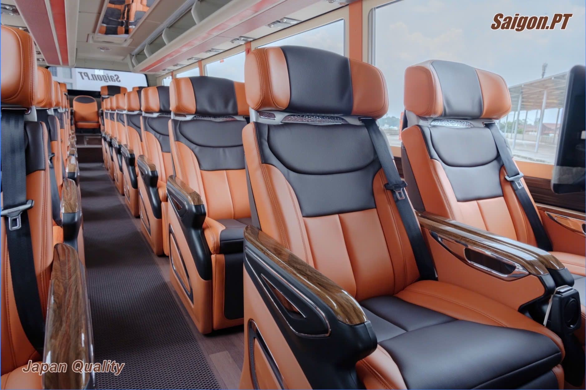 Trasferimento da Phan Thiết o Mui Ne a Ho Chi Minh - Limousine VIP di qualità giapponese - MexBus