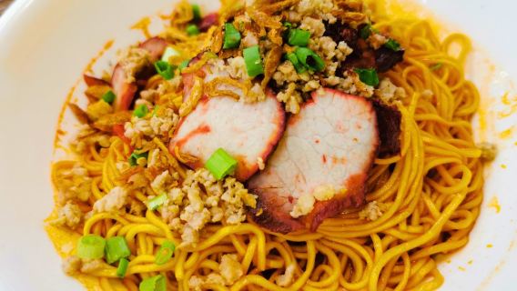 クチン:モーニングフーディー体験ガイドツアー(5つの味見付き)- シェアオプション