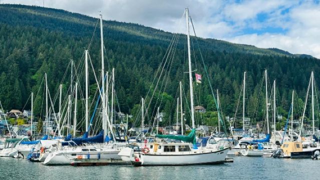 溫哥華市區半日+深灣Deep Cove半日包車一日遊