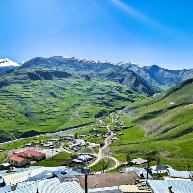 Baku ke kampung Khinaliq, Guba, Candy Cane, w Makan Tengah Hari Buatan Sendiri