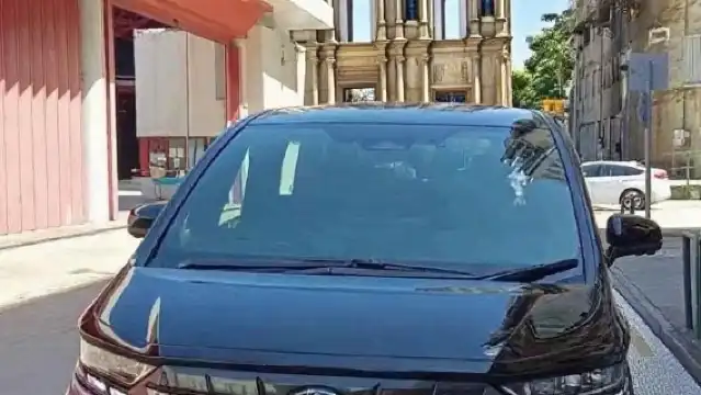 粵港澳跨境接駁車【包車】兩地牌MPV，三地牌直達車‖港珠澳大橋‖快速通關‖港澳關免下車‖大陸關免排隊