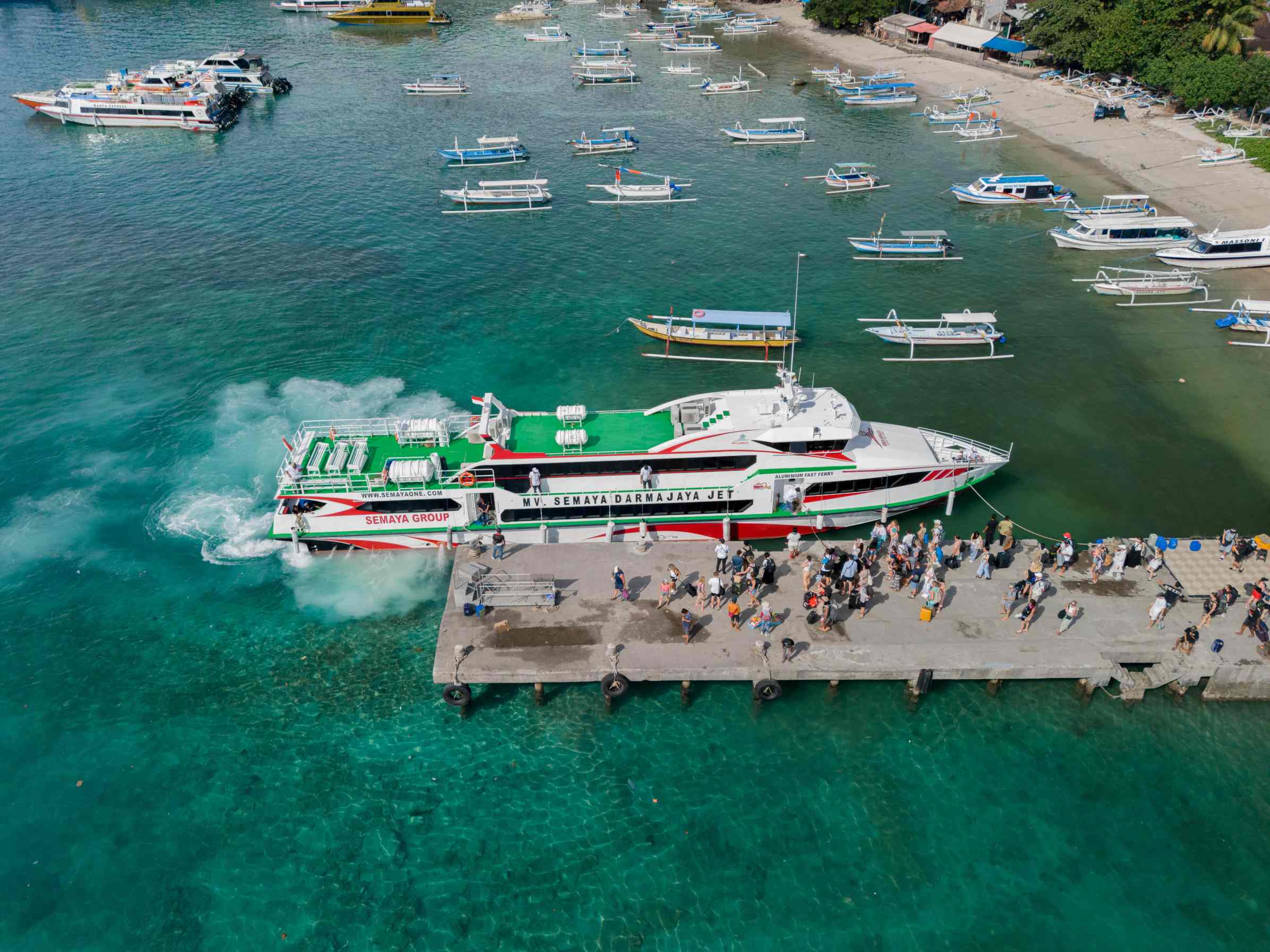 Tiket Kapal Cepat dari Lombok (Bangsal) - Bali (Pelabuhan Padang Bai)