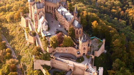 德國慕尼黑出發「古堡秘境 + 田園公路」歷史人文包車一日遊