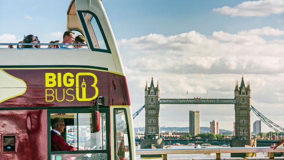 Big Bus Londra bus hop-on hop-off a due piani (visita tutti i punti di riferimento della città + audioguida in 7 lingue + Wi-Fi gratuito a bordo + scelta tra tipologia di veicolo scoperto o chiuso)