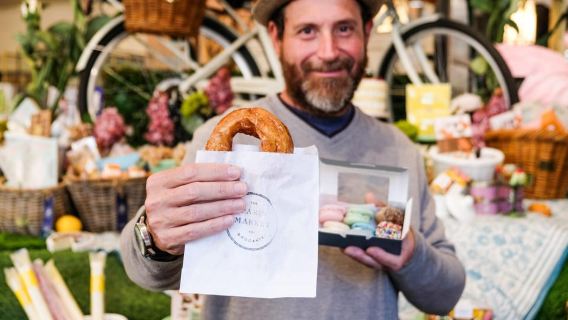 Savannah: Beignets, Donuts, Sweet Treats & More Walking Tour