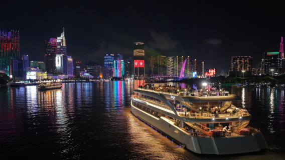 Ho Chi Minh City: Water Puppet Show, Fine Dining & Night River Cruise