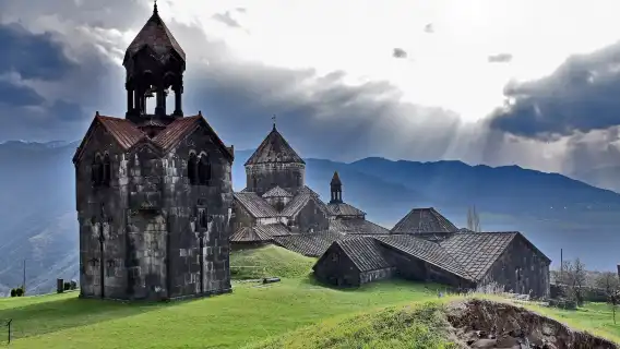 エレバン往復:ハグパット修道院、アフタラ修道院、サナヒン修道院