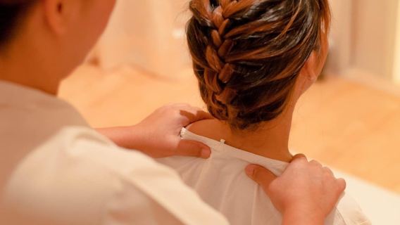 Head & Shoulder Massage